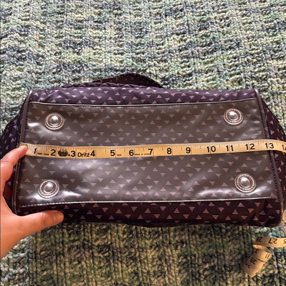 ๐ LUG CABBY - In Triangle Purple - Picture 4 of 10